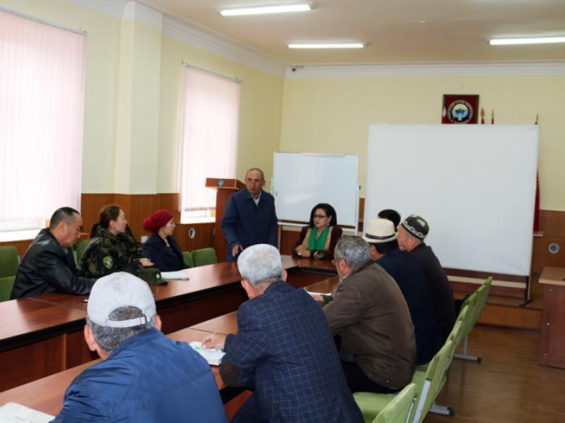 Акыйкатчынын Баткен өкүлчүлүгү Лейлек районунда иш сапарында болушту