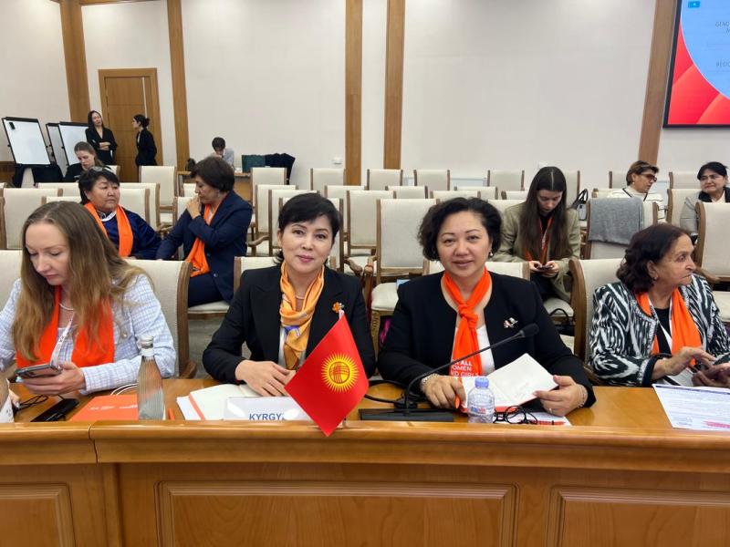 Ташкентте Борбор Азия өлкөлөрүндө аялдардын жана кыздардын сот адилеттигине жеткиликтүүлүгү талкууланды