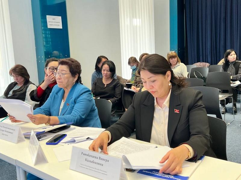 Акыйкатчы прокуратурадан интернаттагы балдардын укуктарынын бузулушуна көңүл бурууну талап кылды