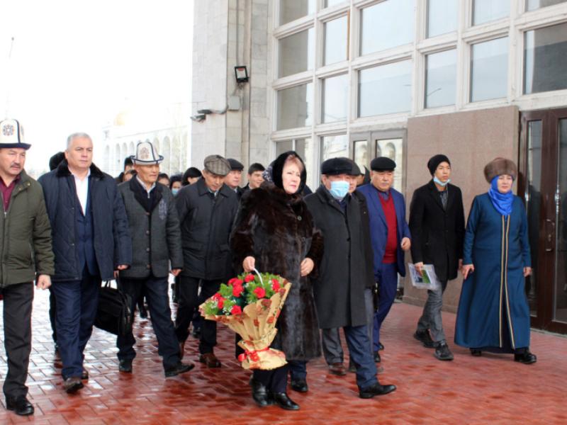 КР Акыйкатчысы Т.Мамытов: Шералы Назаркуловдун ысымы Кыргызстандын укук коргоочуларынын эсинде түбөлүккө сакталат