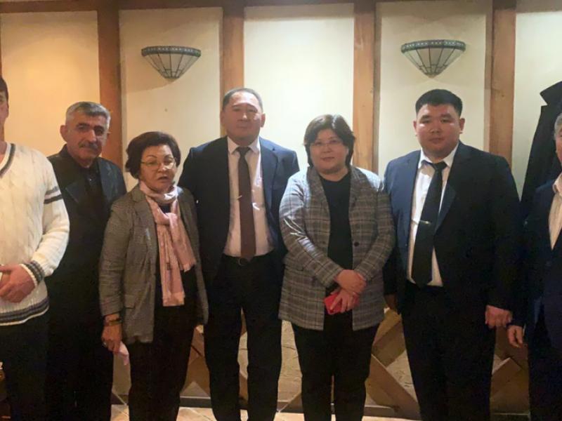 Кыргыз Республикасынын Акыйкатчысынын аппаратынын жетекчиси Казакстан Республикасындагы Адам укуктары боюнча ыйгарым укуктуу өкүлү менен жолугушту