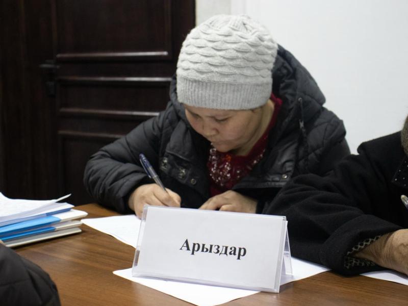 Акыйкатчынын Ысык-Көлгө болгон иш сапарынын жыйынтыгы: ондогон кайрылуулар кабыл алынып, укуктук кеп-кеңештер берилди