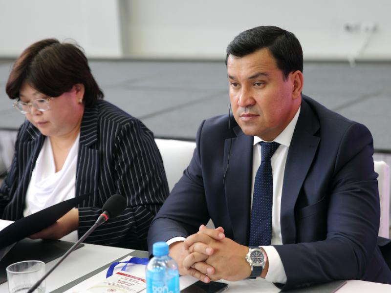 Жанибек Жоробаев Конституциялык соттун 35 жылдыгына арналган эл аралык конференцияга катышты