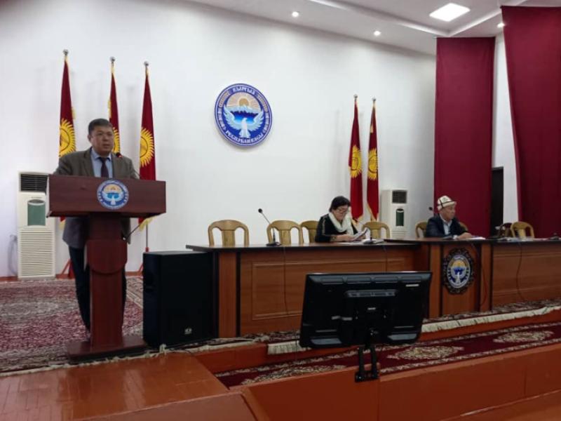 “Укук кербени” долбоорунун катышуучулары Кара-Суу  районунун тургундары менен жолугушту