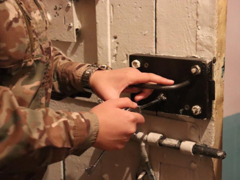 Акыйкатчы Джамиля Джаманбаева посетила СИЗО в Бишкеке