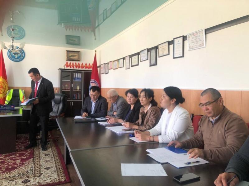 Этникалык кыргыздар Акыйкатчыга балдарына жөлөк пул берилбей жатканын айтышты