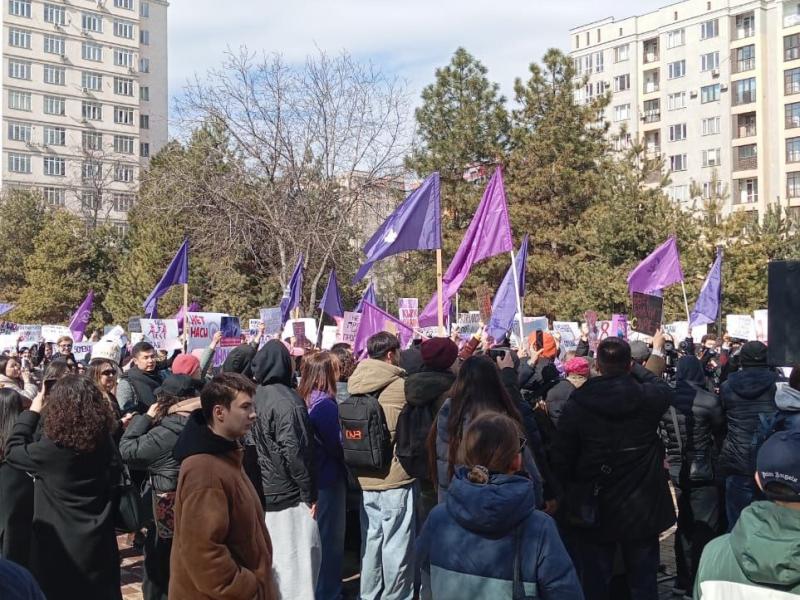 Сотрудники Института Акыйкатчы  совместно с наблюдателями БДИПЧ ОБСЕ  провели мониторинг мирного собрания