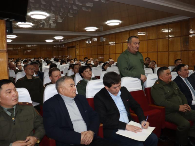 Акыйкатчы менен ЖАК башчысы тергөө абактарын үзгүлтүксүз мониторинг кылуу жөнүндө макулдашты