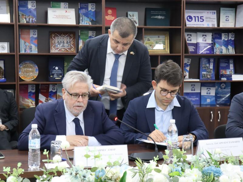 Депутаты Европейского парламента посетили офис Института Акыйкатчы