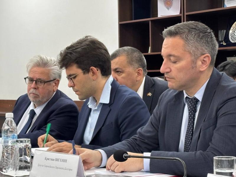 Депутаты Европейского парламента посетили офис Института Акыйкатчы