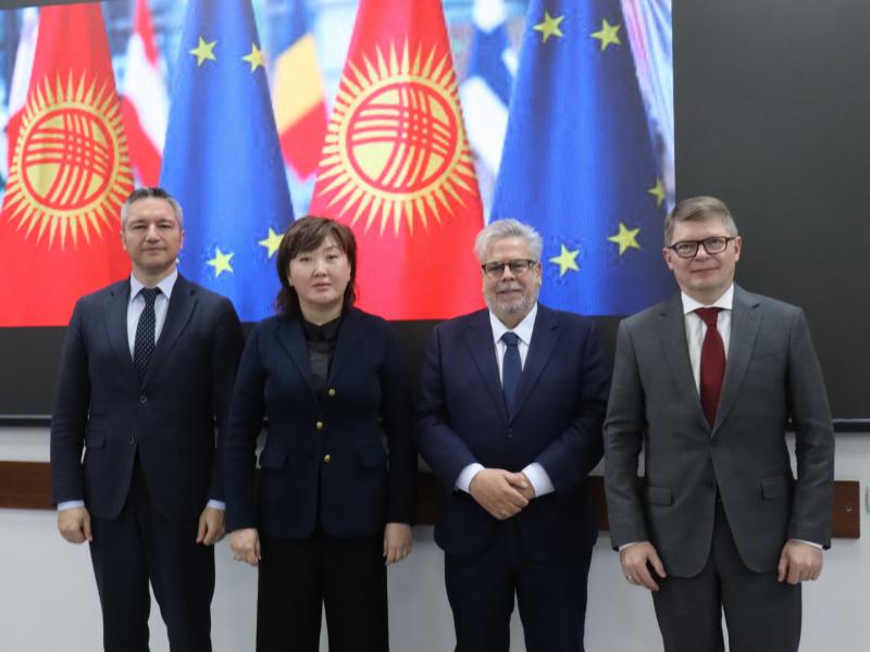 Депутаты Европейского парламента посетили офис Института Акыйкатчы