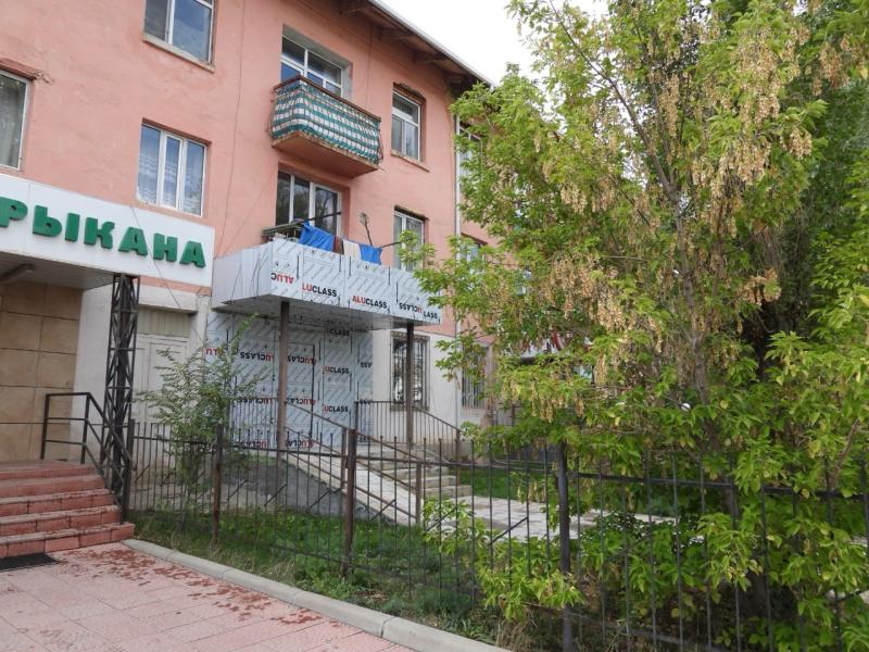 Акыйкатчы Институту Нарын шаарынын тургунунун турак жайга болгон укугун калыбына келтирүүгө көмөктөштү      