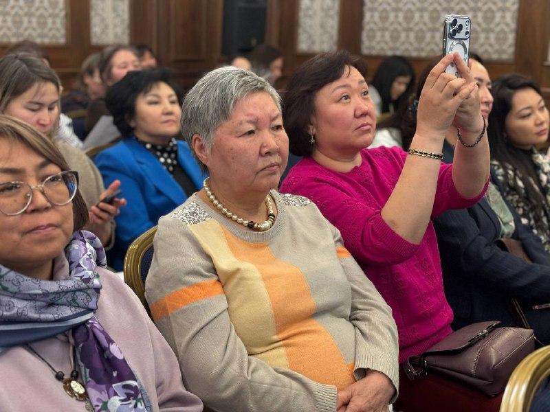 Акыйкатчы: Женщины с инвалидностью нередко сталкиваются с множественной дискриминацией — одновременно по признаку пола и инвалидности