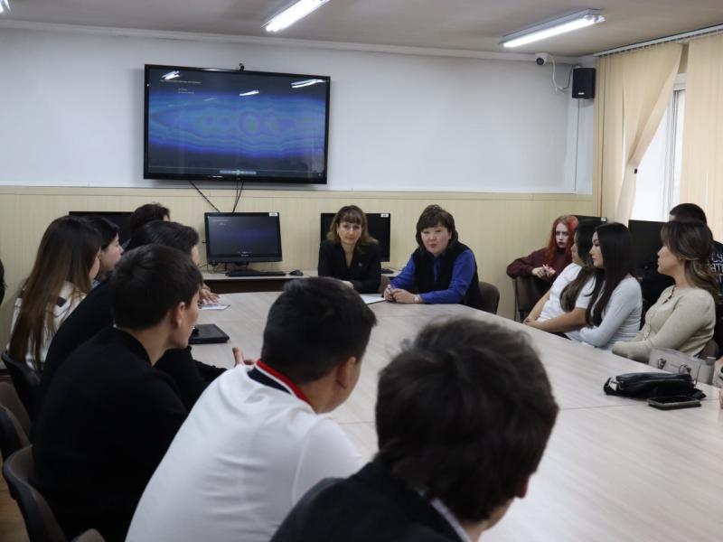 Акыйкатчы Институту менен Кыргыз-Орус Славян университети кызматташуу жөнүндө меморандумга кол койду