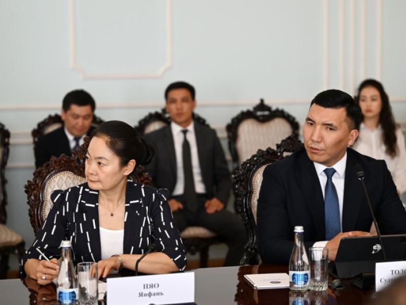 Торага Марлен Маматалиев принял представителей институтов по защите прав и свобод человека государств-членов ШОС