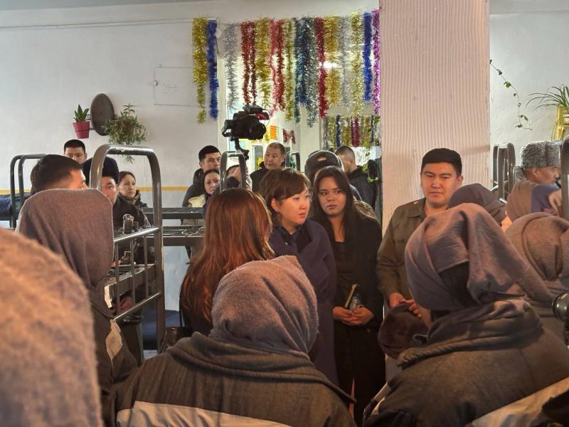 Акыйкатчы проверила условия содержания женщин в тюрьме