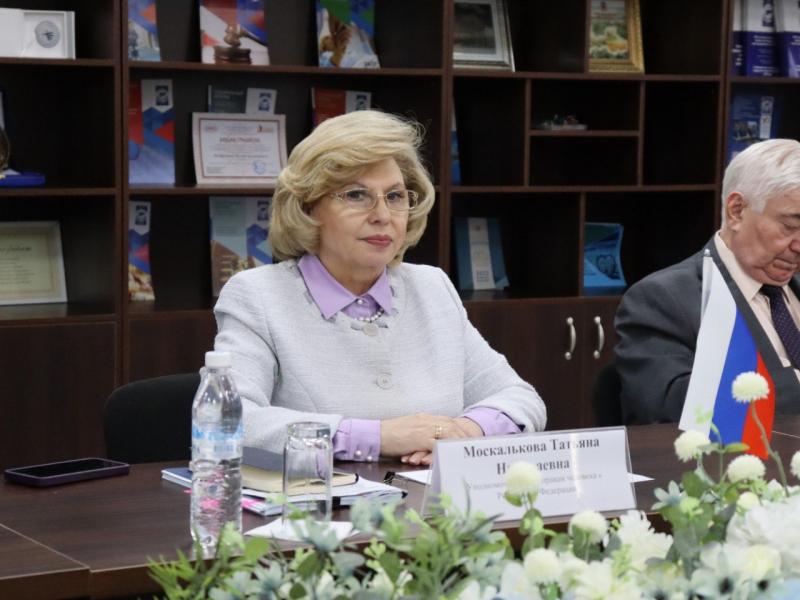 Жамиля Жаманбаева менен Татьяна Москалькова мигранттардын укугун коргоо жаатында кызматташтыкты күчөтөт