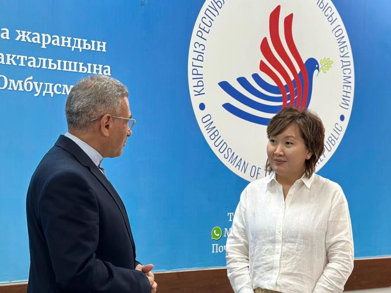 Акыйкатчы Ирандын Кыргызстандагы элчиси менен жолугушту