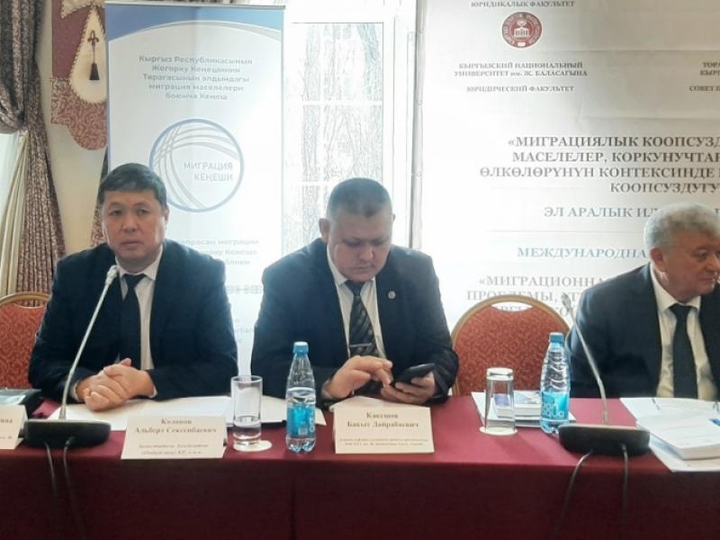 Альберт Көлөпов: Акыйкатчынын кийлигишүүсү менен Казакстанда кармалган төрт жаран мекенине кайтарылды