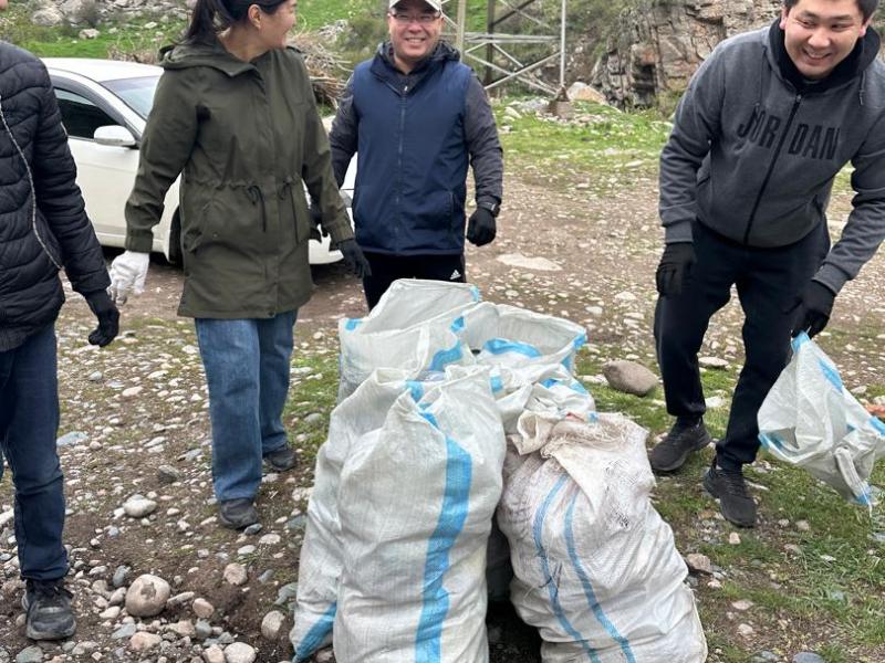 Акыйкатчы Институтунун кызматкерлери 