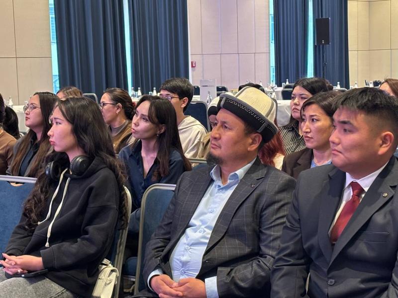 Цифровое насилие в отношении женщин.  Институт Акыйкатчы провел интеллектуальное соревнование среди госорганов, гражданского общества и медиа