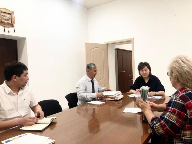 Акыйкатчы Джамиля Джаманбаева жарандарды жеке кабыл алды