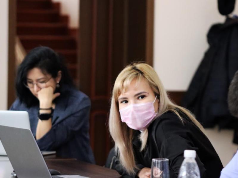 Акыйкатчы Атыр Абдрахматова укук коргоо органдары жана укук коргоо уюмдары менен Кыргызстандагы журналисттерди жана ЖМКларды колдоого байланышкан маселелерди талкуулады