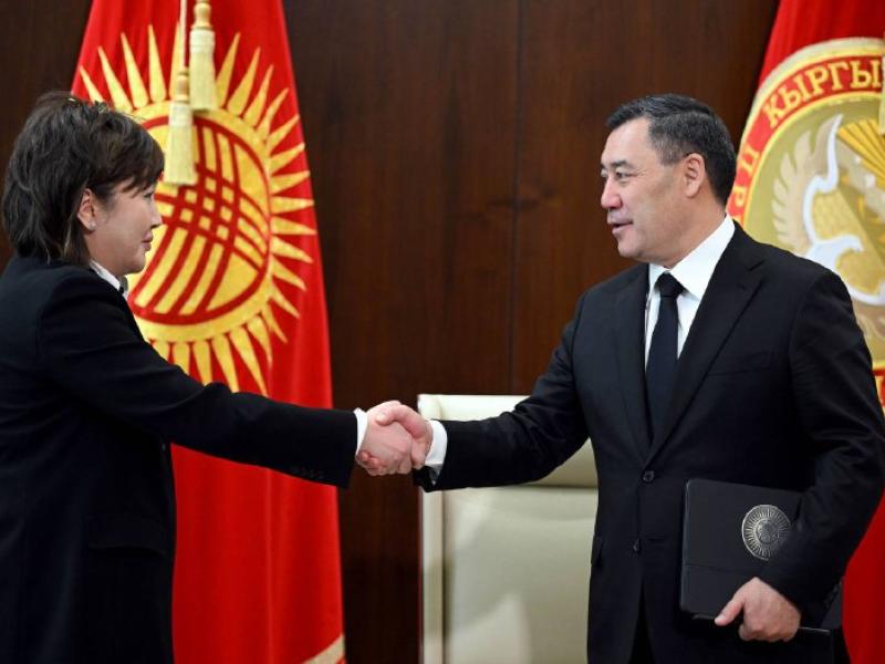 Президент Садыр Жапаров Акыйкатчы Жамиля Жаманбаеваны кабыл алды