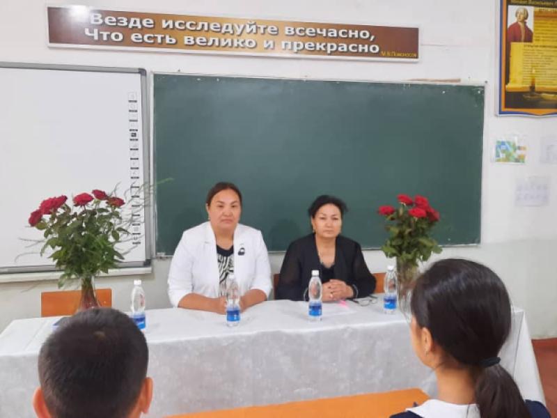 Институт Акыйкатчы проводит мониторинг переводного экзамена по кыргызскому языку в школах