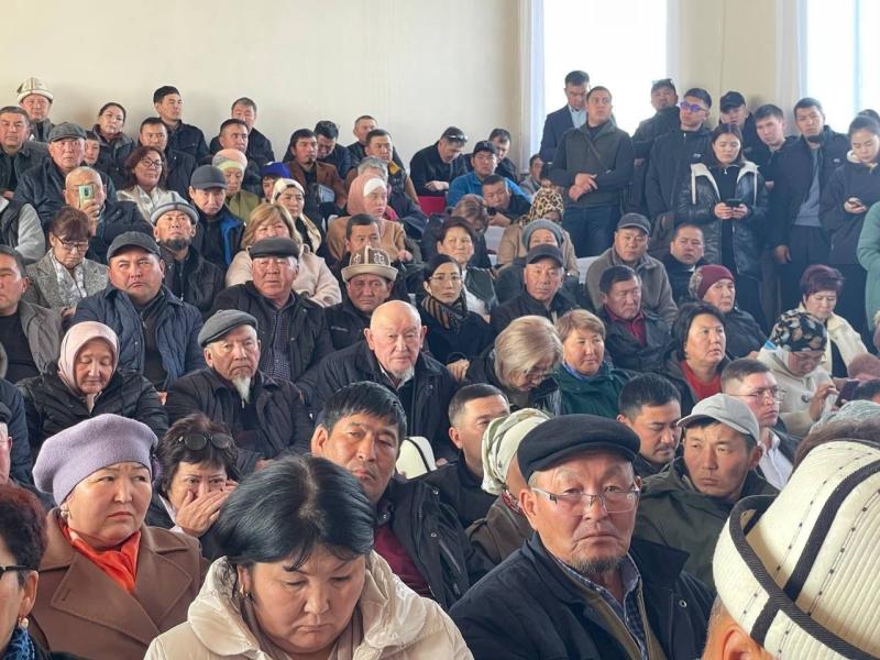 Акыйкатчы в Караколе встретилась с населением Иссык-Кульской области