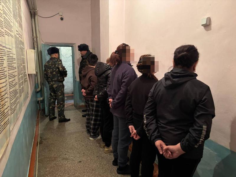 Акыйкатчы Джамиля Джаманбаева посетила СИЗО в Бишкеке