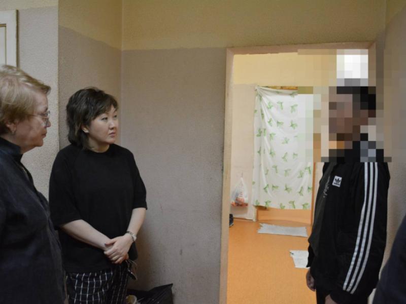Акыйкатчы в Екатеринбурге посетила Центр временного содержания иностранцев