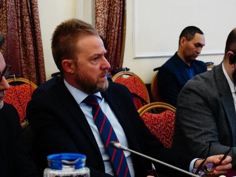 Адам укуктарын коргоонун эл аралык күнү. Кыргызстанда кыйноолордун алдын алуу системасын күчөтүү чаралары талкууланды