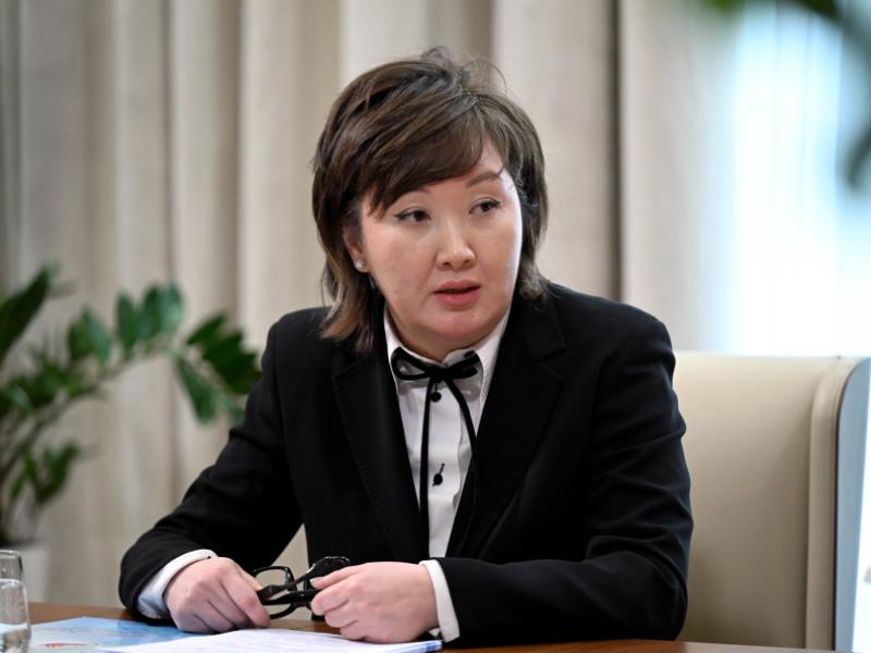 Президент Садыр Жапаров принял Акыйкатчы Джамилю Джаманбаеву