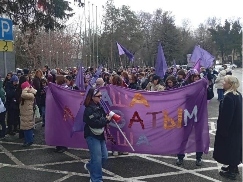 Сотрудники Института Акыйкатчы  совместно с наблюдателями БДИПЧ ОБСЕ  провели мониторинг мирного собрания