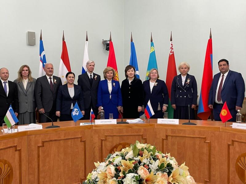 Акыйкатчы приняла участие в заседании Комиссии по правам человека СНГ