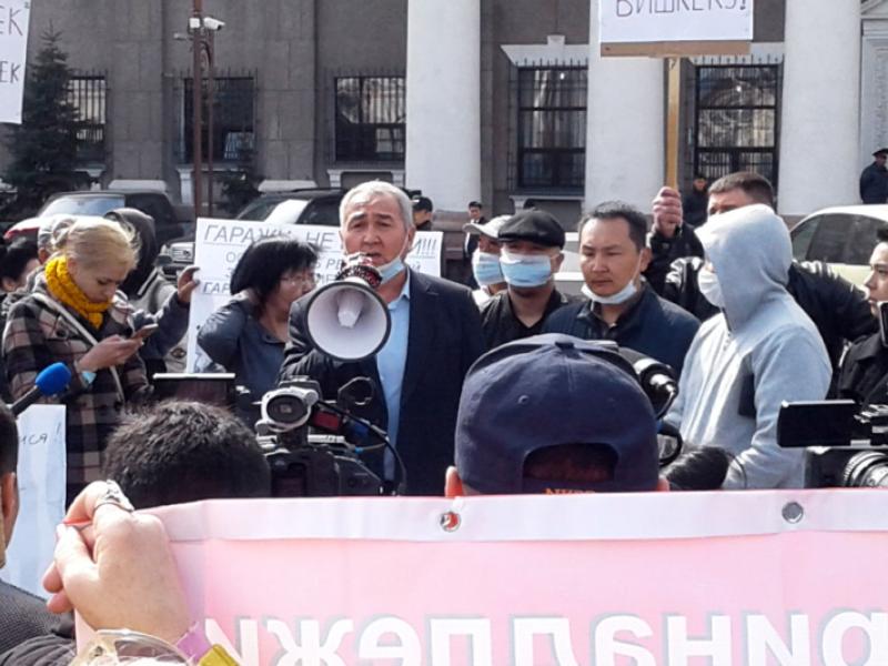 Институт Омбудсмена КР проводит мониторинг акции «Мы задыхаемся»