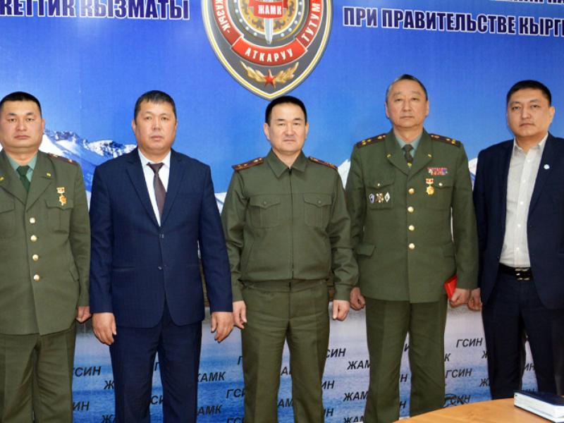 Сотрудники института Омбудсмена наградили юбилейной медалью сотрудников ГСИН при ПКР