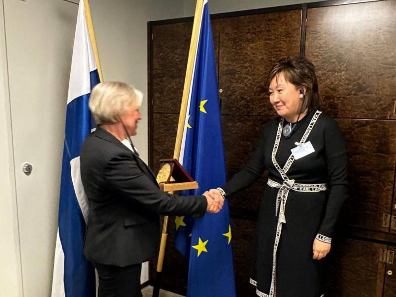 Жамиля Жаманбаева Хельсинкидеги абакты көрүп чыкты