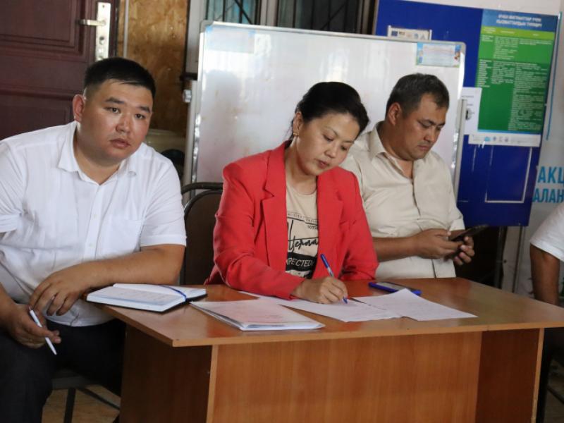 Акыйкатчы Ак-Жардын тургундарына барды