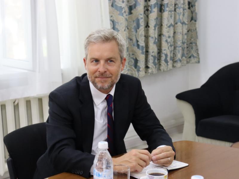 Заместитель Омбудсмена встретился с заместителем главы миссии США 