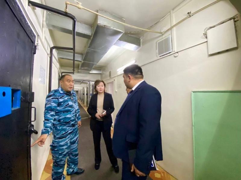 Akyikatchy Dzhamilia Dzhamanbaeva visited pre-trial  detention center-5 in Osh city