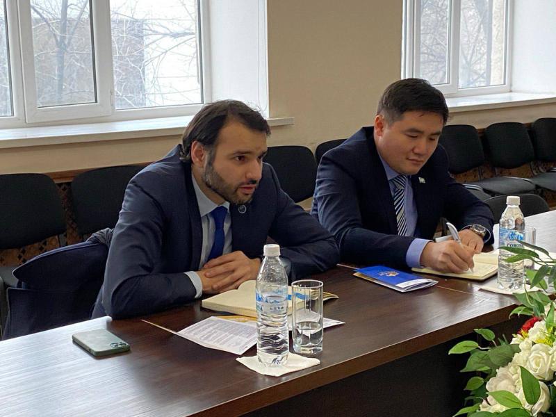 Замакыйкатчы Жанибек Жоробаев провел встречу с представителями УНП ООН
