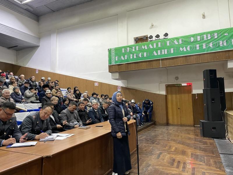 Джамиля Джаманбаева Талас областынын калкы менен жолугушту  