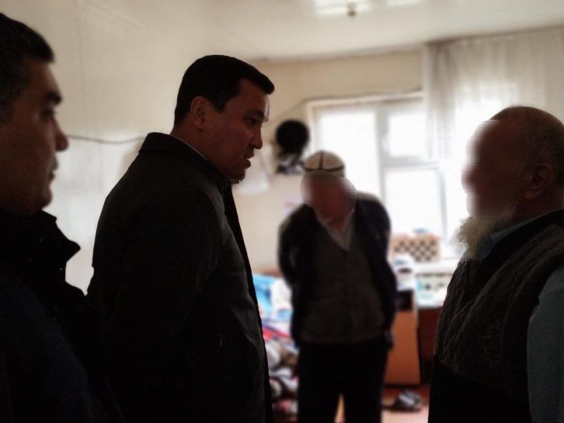 Жанибек Жоробаев  посетил СИЗО-5 в Оше