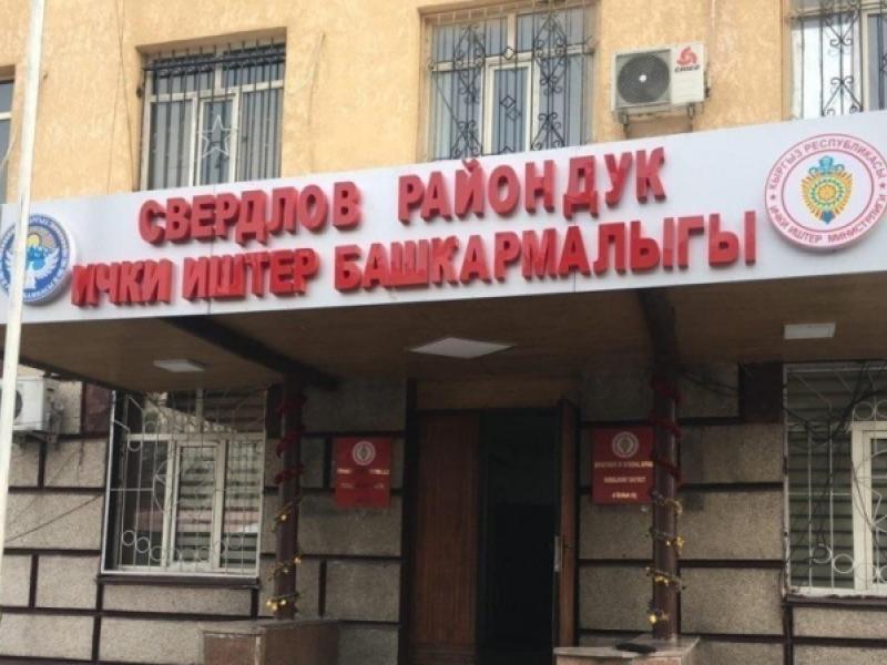 Из-за отсутствия результатов ПЦР-анализа, обвиняемые содержатся в камерах для краткосрочного содержания с нарушением установленных норм законодательства 