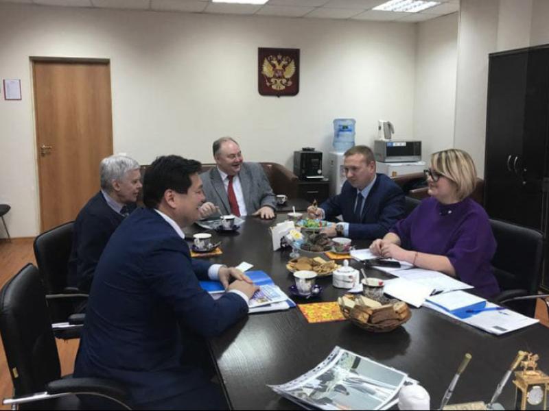 Омбудсмен Кыргызской Республики Кубат Оторбаев посетил СУВСИГ п. Сахарово Московской области