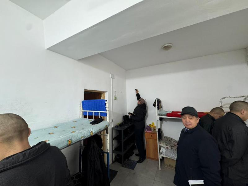 Акыйкатчы Институтунун кыйноолордун алдын алуу борбору №27 түрмөгө мониторинг жүргүздү